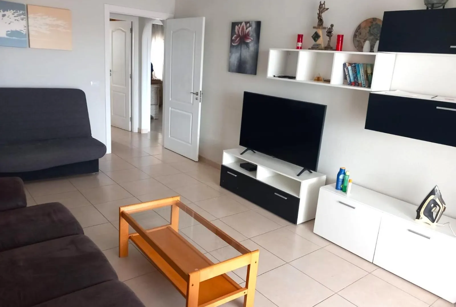 Fabulous Two Bedroom Apartment Near Las Vistas Beach In Los Cristianos Arona  Arona (Tenerife)